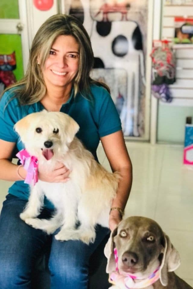 Dra Lina Gómez pineda - veterinari